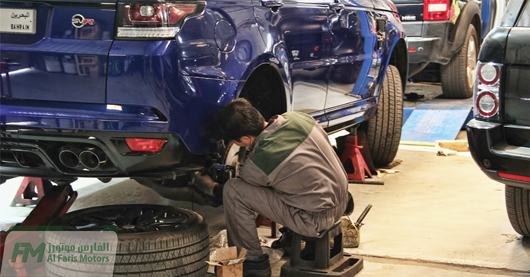 2016 Range Rover Sport SVR L494 Brakes getting serviced.