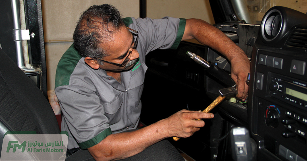 2009 2.4L Puma Land Rover Defender Steering Column Switch getting Repalced